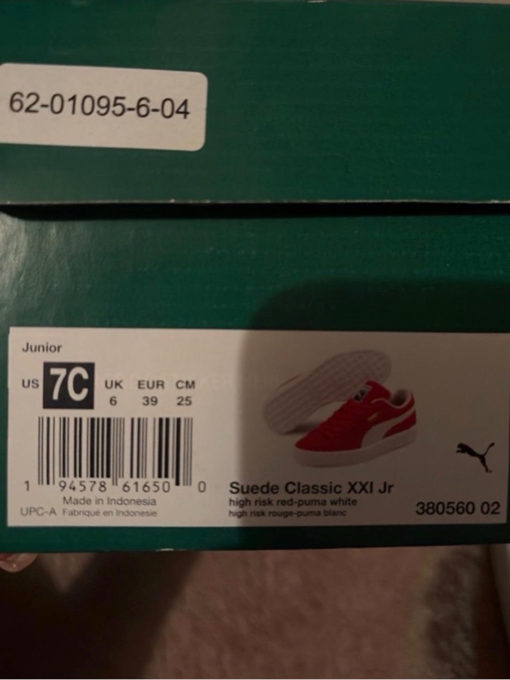 Shoes - Picture 4 of 4